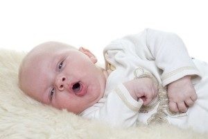 A csecsemők zöld takony, mint és hogyan kell kezelni, mit kell tenni