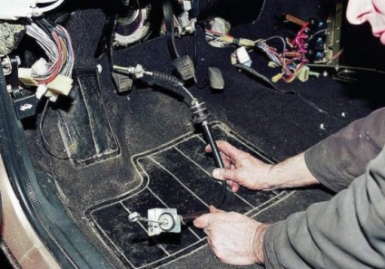 Cseréje a tengelykapcsoló huzalt VAZ 2110 saját kezűleg, az autós előnyök