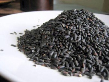 Fekete (vad) rizs előnyök és kárt a szervezetben, az alapvető tulajdonságok