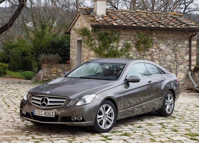 Mi a cgi mercedes (a) Mi a cgi mercedes