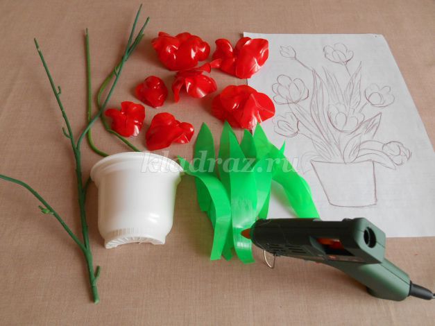 Virágok a műanyag palackok (szín) Virágok a műanyag palackok
