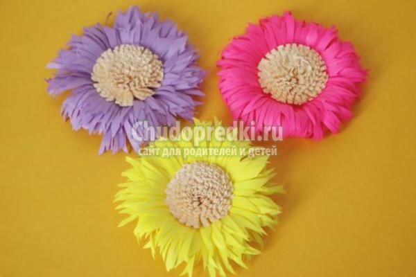 Virágok Quilling technika (technikák Quilling virág őszirózsák) Virágok Quilling technikák