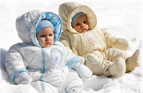 Snowsuit újszülöttek, mert választani a téli