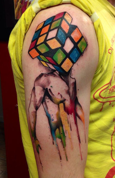 Fotók és jelentőségét tetoválás Rubik-kocka