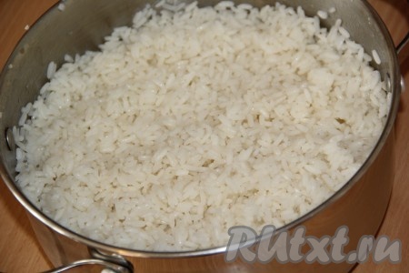 Lazac rizzsel sütőben - egy recept fényképpel (dörzsölje egy durva reszelő) Lazac rizzsel sütőben - a recept egy fotó