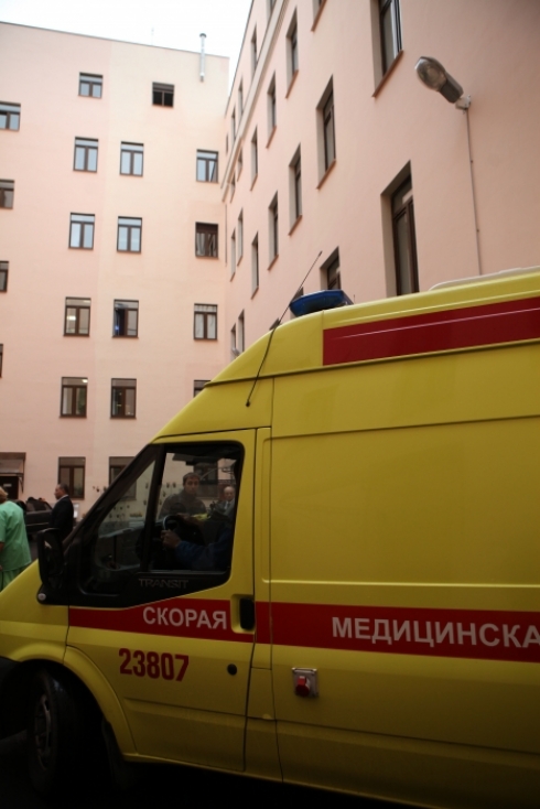 És sürgősségi kórházi kezelés, akkor válassza ki a kórházból - Alkalmazások - Este Petersburg
