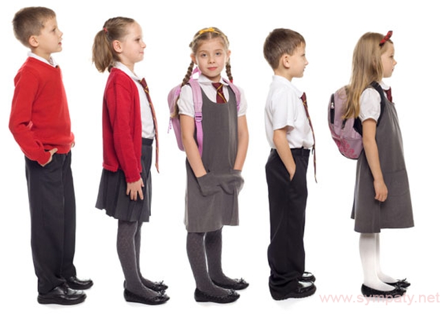 Hogyan tegye a gyermek az iskolában, hogyan kell választani ruhát az iskolába