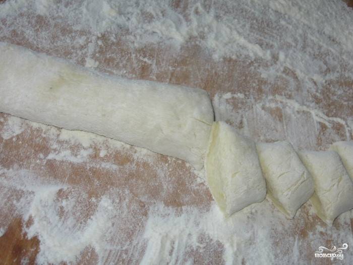 Burgonya tekercs hússal - egy lépésről lépésre recept fotók az (élelmiszer) Burgonya tekercs hússal - lépésről lépésre recept fotók