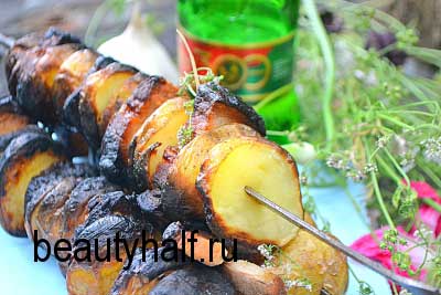 Burgonya a grill egy fél (grill) Burgonya a grill tökéletes fele