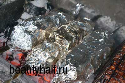 Burgonya a grill egy fél (burgonya) Burgonya a grill tökéletes fele
