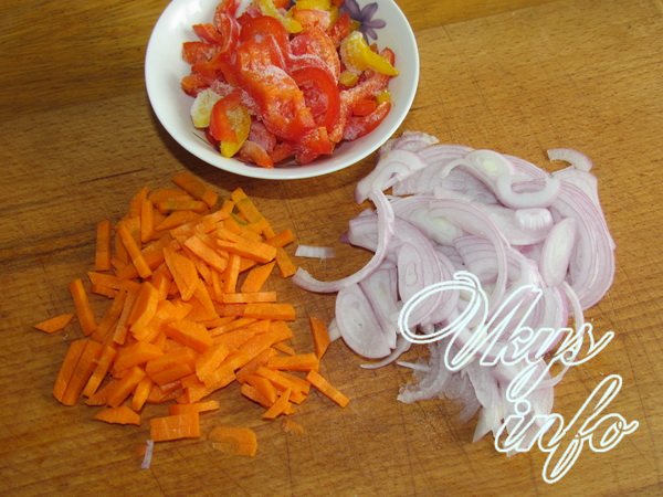 Lazac kemencében sült zöldségekkel recept egy fotó