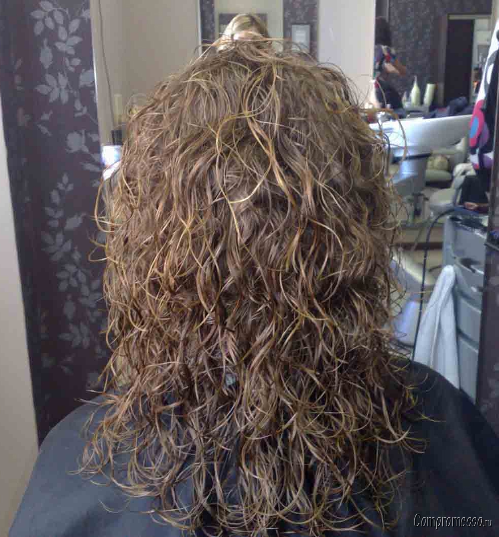 Nedves hatás „a haj - a titkait vonzó frizurák