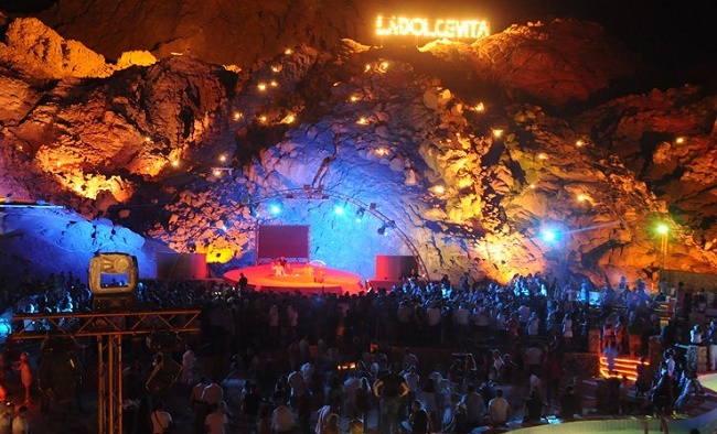 Nightclubs Sharm El-Sheikh (Nightclub Sharm el-Sheikh) Nightclubs Sharm El-Sheikh