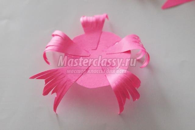 Térfogati Kvilling (őszirózsa a szakterületen Kvilling) kötet Quilling