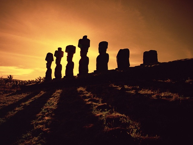 Easter Island szobrok és kő moai (Húsvét) Húsvét-sziget Moai szobrok és kő