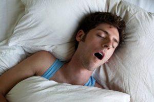 Miért horkolás bizonyos okok és kezelés
