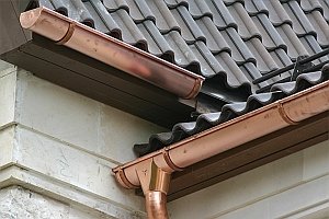 Számítása vízelvezető rendszer és a vízelvezetés a tető