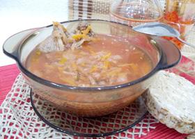 Recept piros leves nélkül a káposzta (dörzsölje a durva reszelő) Recept piros leves nélkül káposzta