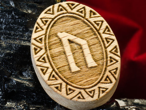 Uruz Rune kényszeríti a legerősebb amulett (amulett) Uruz Rune kényszeríti a legerősebb őre
