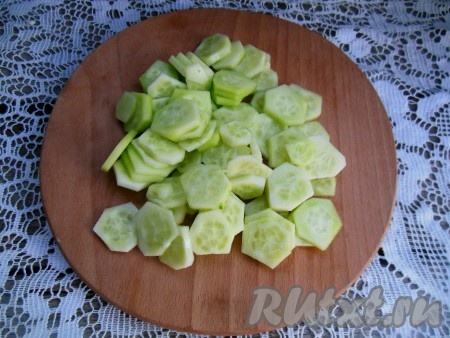 Saláta káposzta, kolbász és a kukorica - recept fotókkal (saláta) Saláta káposzta, kolbász és a kukorica - a recept egy fotó
