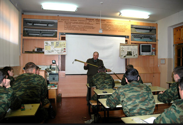 Önálló tanulmány egy katonai iskolában