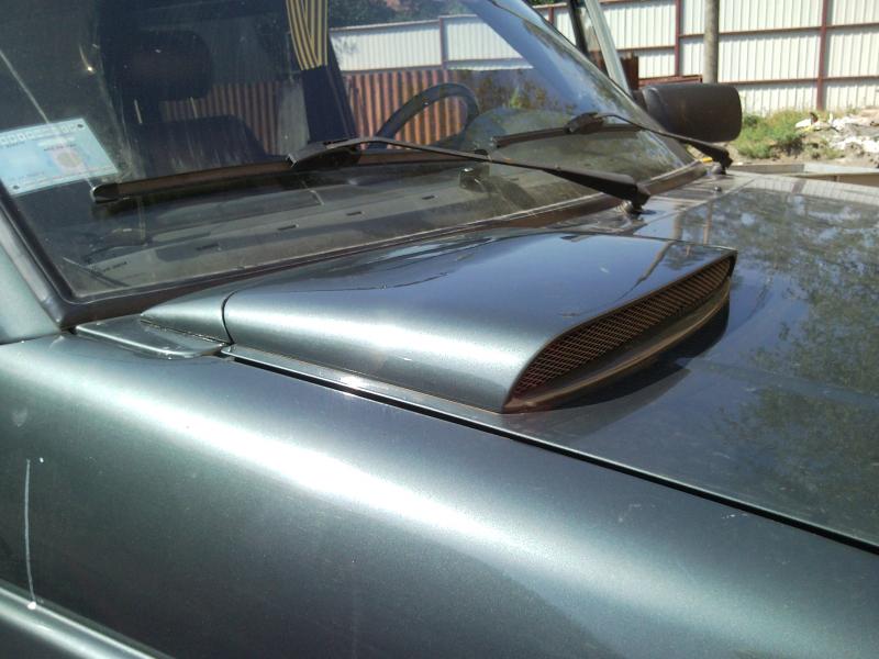 Vas Patriot levegőbemenet (légbevezető) A légbeömlő UAZ Patriot