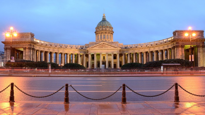 Templomok tiszteletére Miasszonyunk Kazan történetek, fotók, Építészek