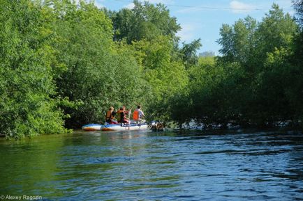 20 km-re 12 órán tutaj Iset egy vízum Chemmash katamarán