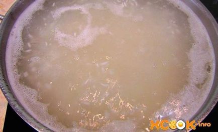 Azeri plov - egy lépésről lépésre recept fényképeit aszalt gyümölcs és a hús (Azerbajdzsán) Azeri plov - egy lépésről lépésre recept fényképeit aszalt gyümölcs és a hús