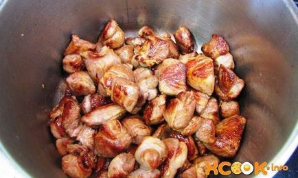 Azeri plov - egy lépésről lépésre recept fényképeit aszalt gyümölcs és a hús (Azerbajdzsán) Azeri plov - egy lépésről lépésre recept fényképeit aszalt gyümölcs és a hús