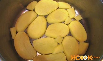Azeri plov - egy lépésről lépésre recept fényképeit aszalt gyümölcs és a hús (fotó) Azeri plov - egy lépésről lépésre recept fényképeit aszalt gyümölcs és a hús