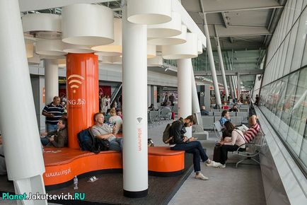 Hogyan lehet eljutni Chopin Airport Varsóban