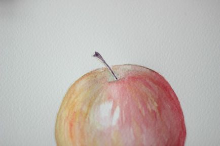 Hogyan kell felhívni egy almát az akvarell