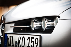 Hogyan kell megnyitni az ajtót Opel Omega autók és motorkerékpárok