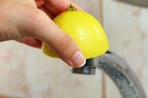 Hogyan tisztítsa meg a csapot a fürdőszobában - taneszközök - egyszerű üzleti