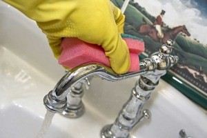 Hogyan tisztítsa meg a csapot a fürdőszobában - taneszközök - egyszerű üzleti
