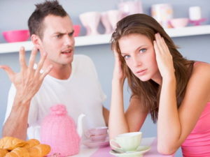 Hogyan hagyja egy nő férje egy zsarnok (női) Hogyan hagyja egy nő férje egy zsarnok