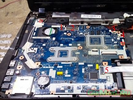 Hogyan szét és tisztítsa meg a port a laptop acer e1-531g (alaplap szükséges) Hogyan szét és tisztítsa meg a port a laptop acer e1-531g