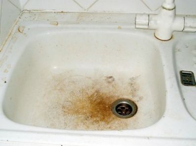 Hogyan lehet eltávolítani a konyhai mosogató (eltávolítás) Hogyan lehet eltávolítani a konyhai mosogató