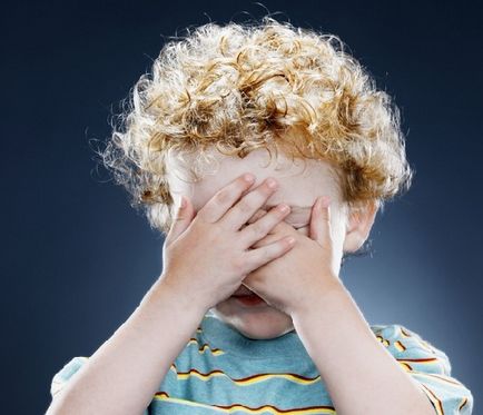Hogyan, hogy megnyugtassa a gyermek 2 éves kor alatt egy hisztit