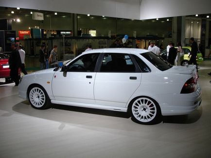 Lada Priora sport - szedán, töltött gyári tuning (gyári) Lada Priora sport - szedán, megbízta a gyári tuning