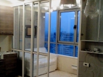 Áttekintése erkély vagy loggia, hogyan lehet rendezni a nyitó fotót a szobából az erkélyre