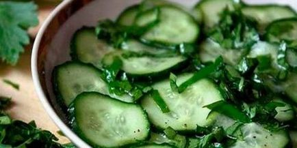 Uborka (friss, sózott) kalória tartalma 100 gramm (élelmiszer szénhidrátokban gazdag) Uborka (friss, sózott) kalória tartalma 100 gramm
