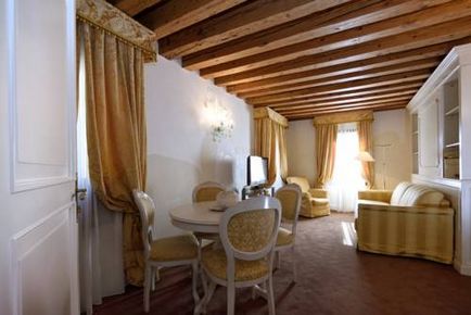 Szálloda Hotel ai reali - kis luxus szálloda a világ 4, Velence (realizmussal) Szálloda Hotel ai reali - kis luxus szálloda a világ 4, Velence