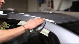 Polírozás egy autó test festés után a kezét (fotó videó bemutató)