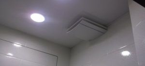 Erőltetett visszavonása a WC egy ventilátor a lakásban és a ház (motorháztető) Erőltetett visszavonása WC ventilátor lakások és házak