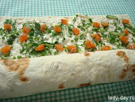 Tekercset lavash füstölt lazac, egyszerű receptek képekkel (Lavash) Tekercset lavash füstölt lazac, egyszerű receptek képekkel