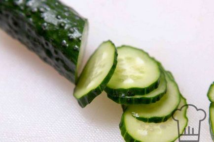 Saláta uborka és eper - egy egyszerű, lépésről lépésre recept fotók
