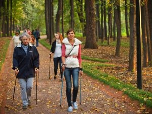 Nordic Walking - az előnyöket és a hátrányokat egészségügyi