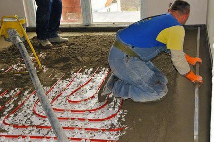 Hogyan száraz esztrich homok, beton 10 cm, 5 cm alatt csempe, laminált padló alatt félszáraz (mennyire száraz, félig száraz esztrich) Hogyan száraz esztrich homok, beton 10 cm, 5 cm alatt csempe, laminált padló alatt félszáraz